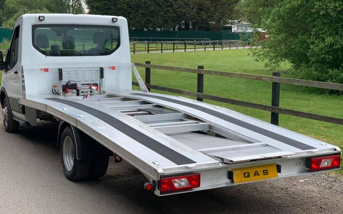 3.5T open deck Beavertail body